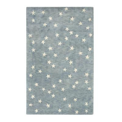 Pottery Barn Kids: Der Look zum kleinen Preis 37 Ein blauer Teppich mit weißen Sternen, ein Bestseller im Pottery Barn Kids Sortiment.