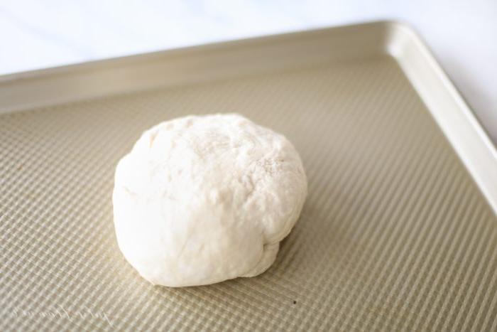 Brotscheibe auf einem Backblech