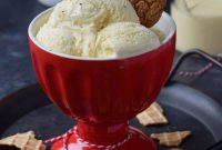 Festive Eggnog Dream Ice Cream