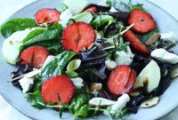 Sweet Strawberry and Tangy Goat Cheese Salad