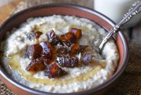 Dates and Honey: A Twist on Classic Scottish Oatmeal